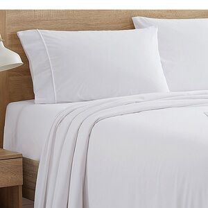 Flannel 4 piece Sheets Warm and Cozy Deep Pocket Breathable , Full, White